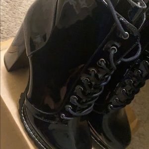 I’m selling miss lola shoes